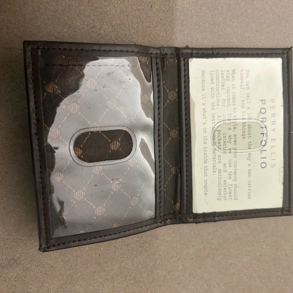 Perry Ellis Dark Brown Card Holder folio like new